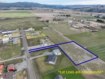 Land at 953 N 15th Ave, Elgin, OR 97827