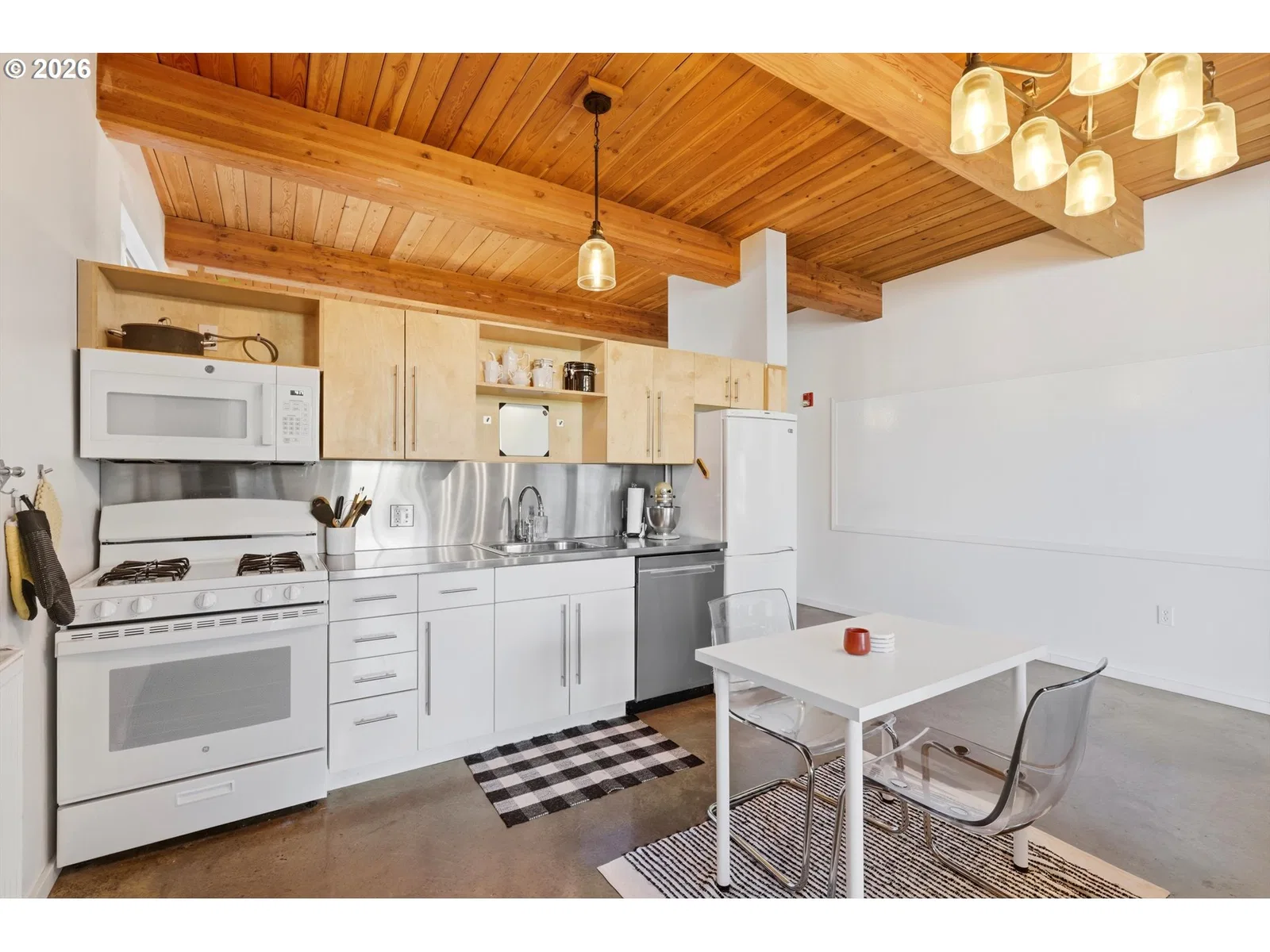 915 SE 35th Ave 205, Portland, OR 97214 — photograph 8