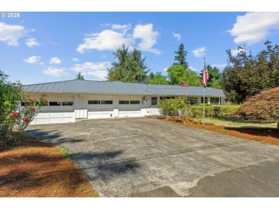 Home at 16127 Harley Ave, Oregon City, OR 97045