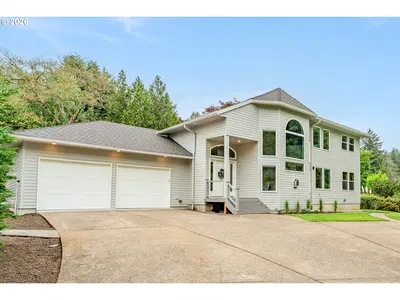 Home at 431 SW Colony Dr, Portland, OR 97219
