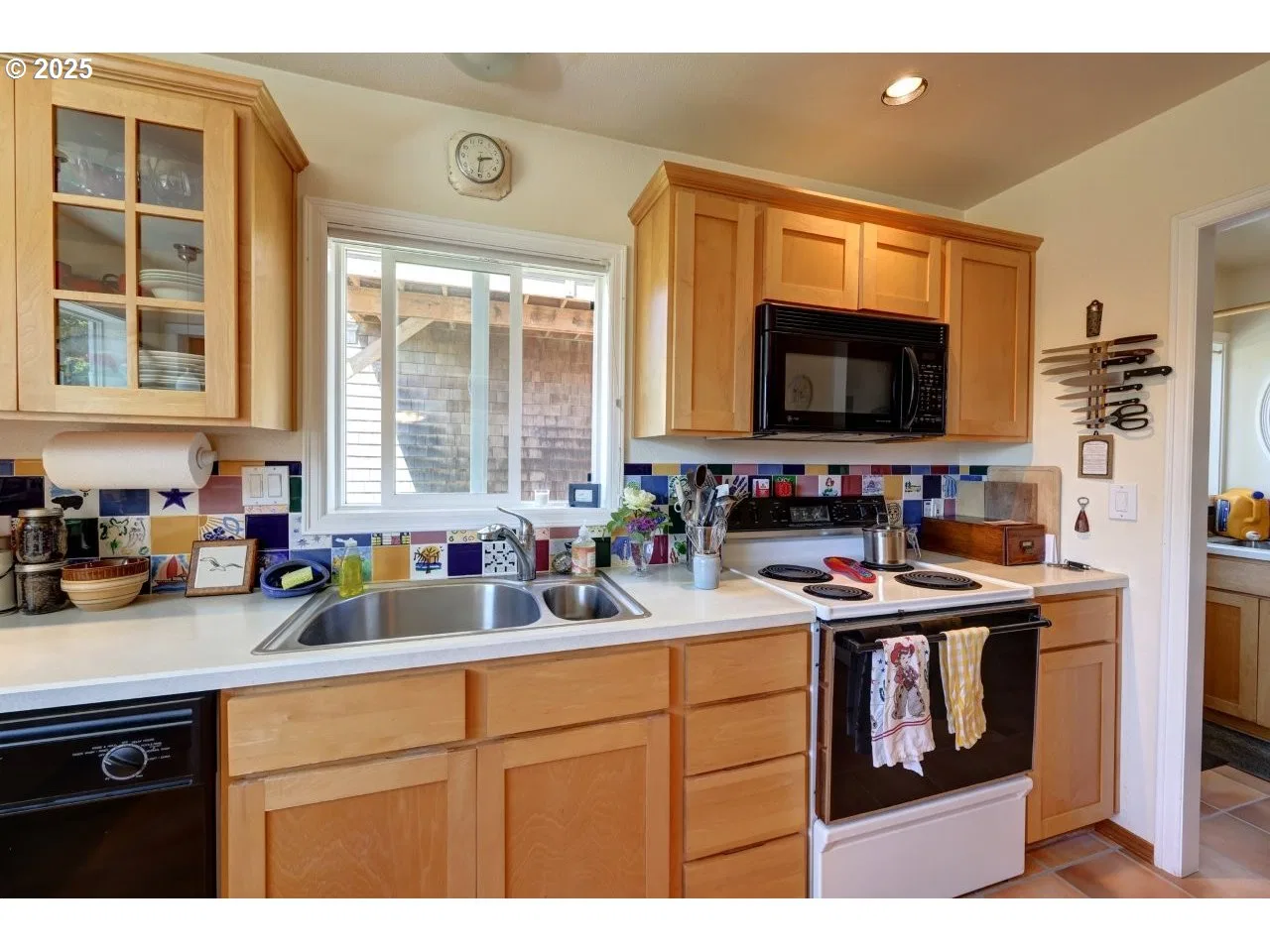 296 E Jackson St, Cannon Beach, OR 97110 — photograph 15