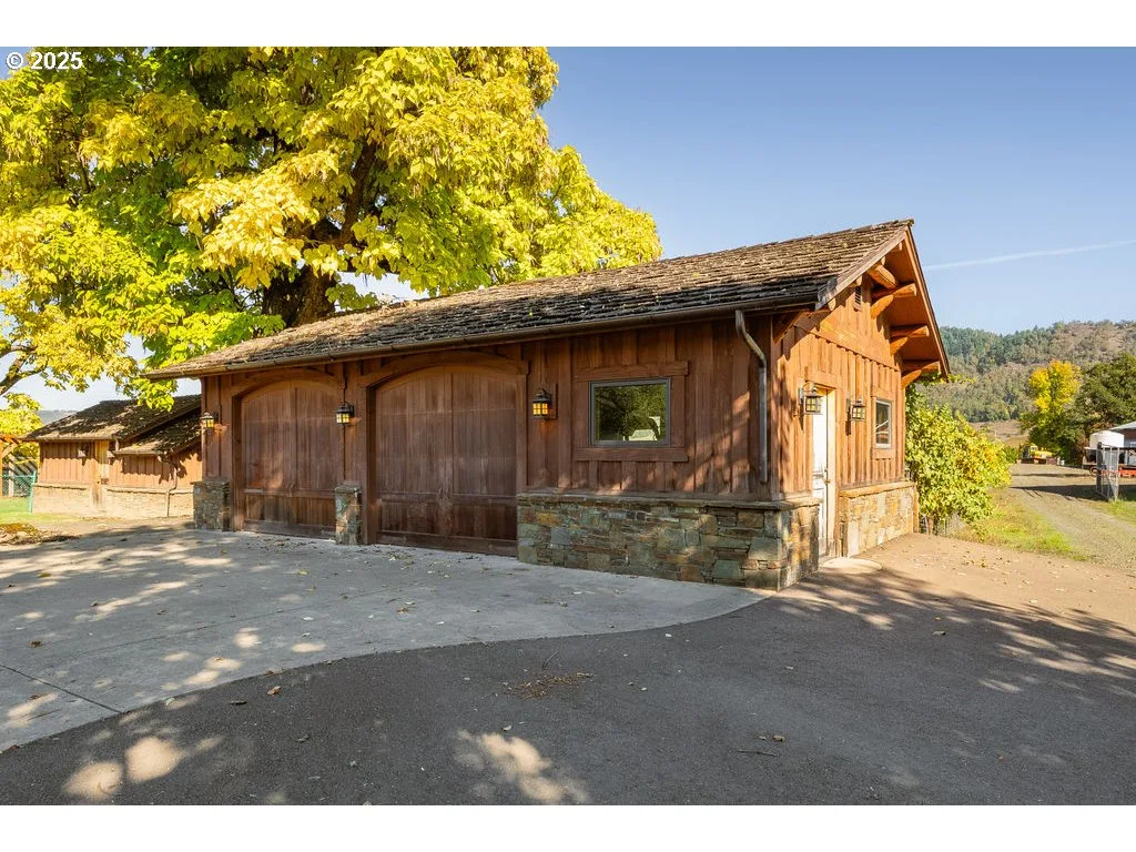 8690 Lookingglass Rd, Roseburg, OR 97471 — photograph 31