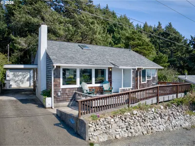 Home at 2601 S Hemlock St, Cannon Beach, OR 97110