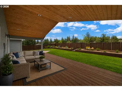 Home at 1305 SE Texas Cir, Prineville, OR 97754