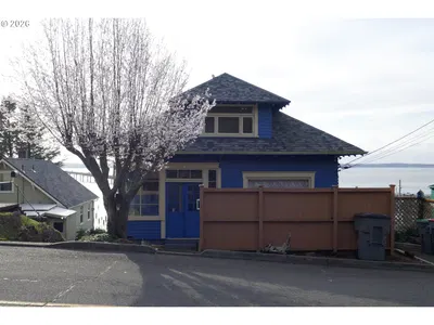 Home at 612 Florence Ave, Astoria, OR 97103