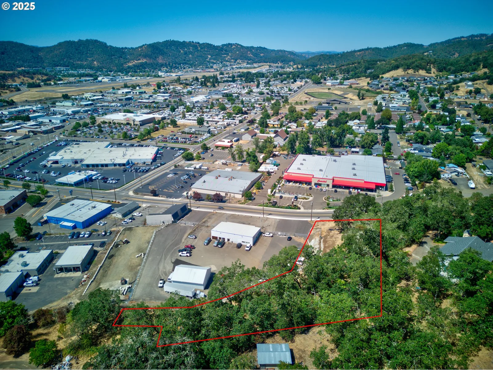 797 NE Garden Valley Blvd, Roseburg, OR 97470 — photograph 9
