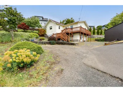 Home at 97 Dresden St, Astoria, OR 97103