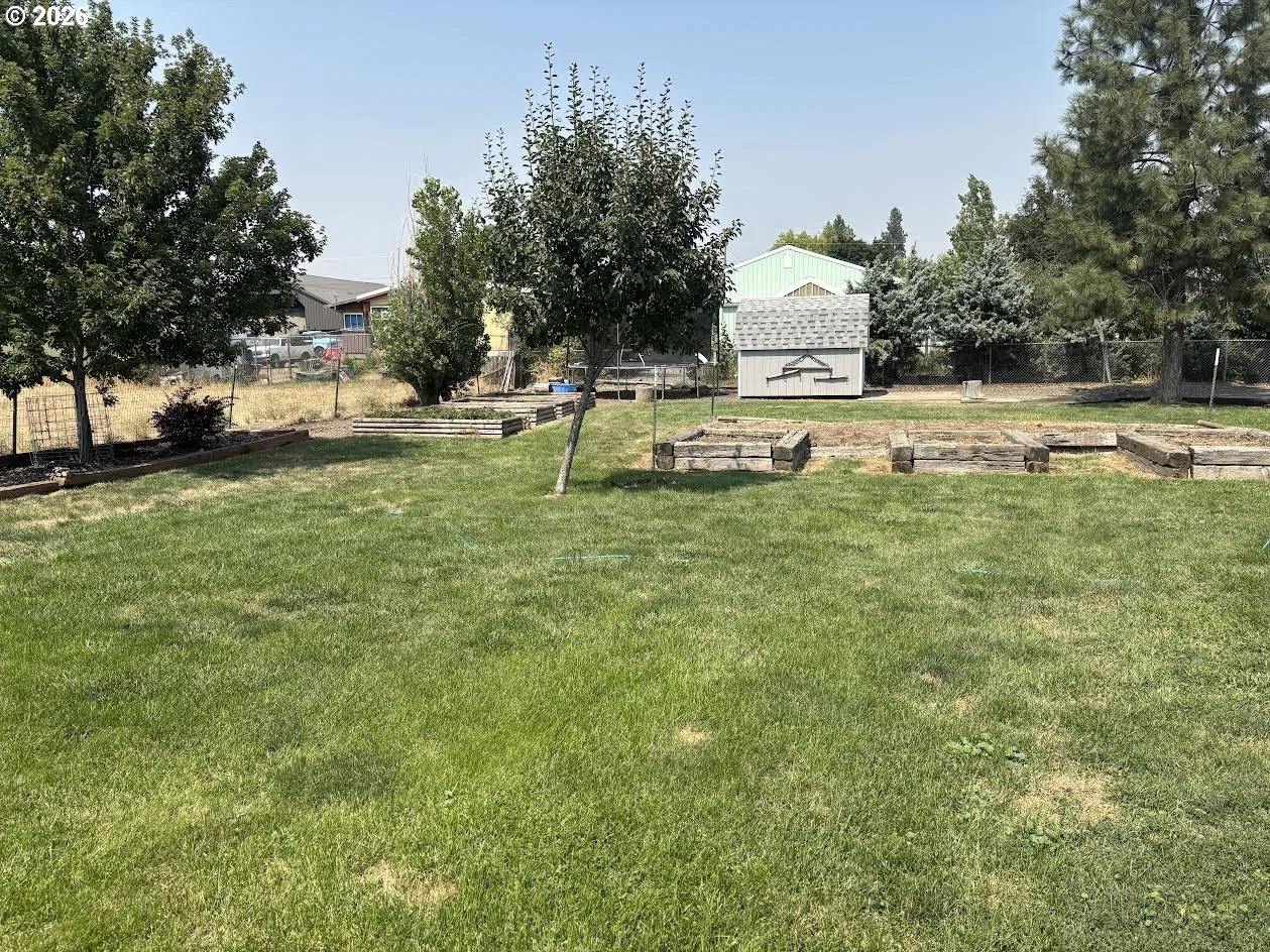 160 S 17th st, Elgin, OR 97827 — photograph 18