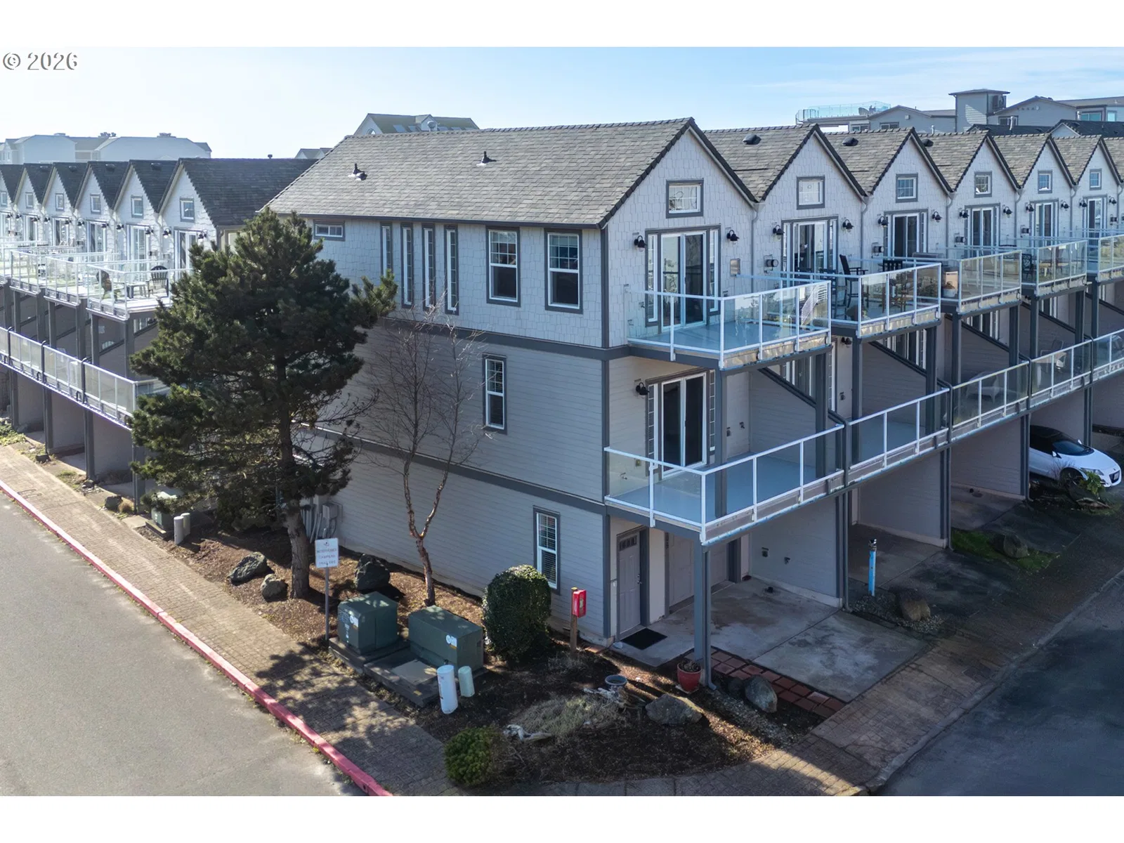 108 N 3rd Ave, Rockaway Beach, OR 97136 — photograph 40