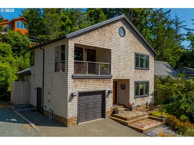 Home at 562 1st St N, Manzanita, OR 97130 (Sold)