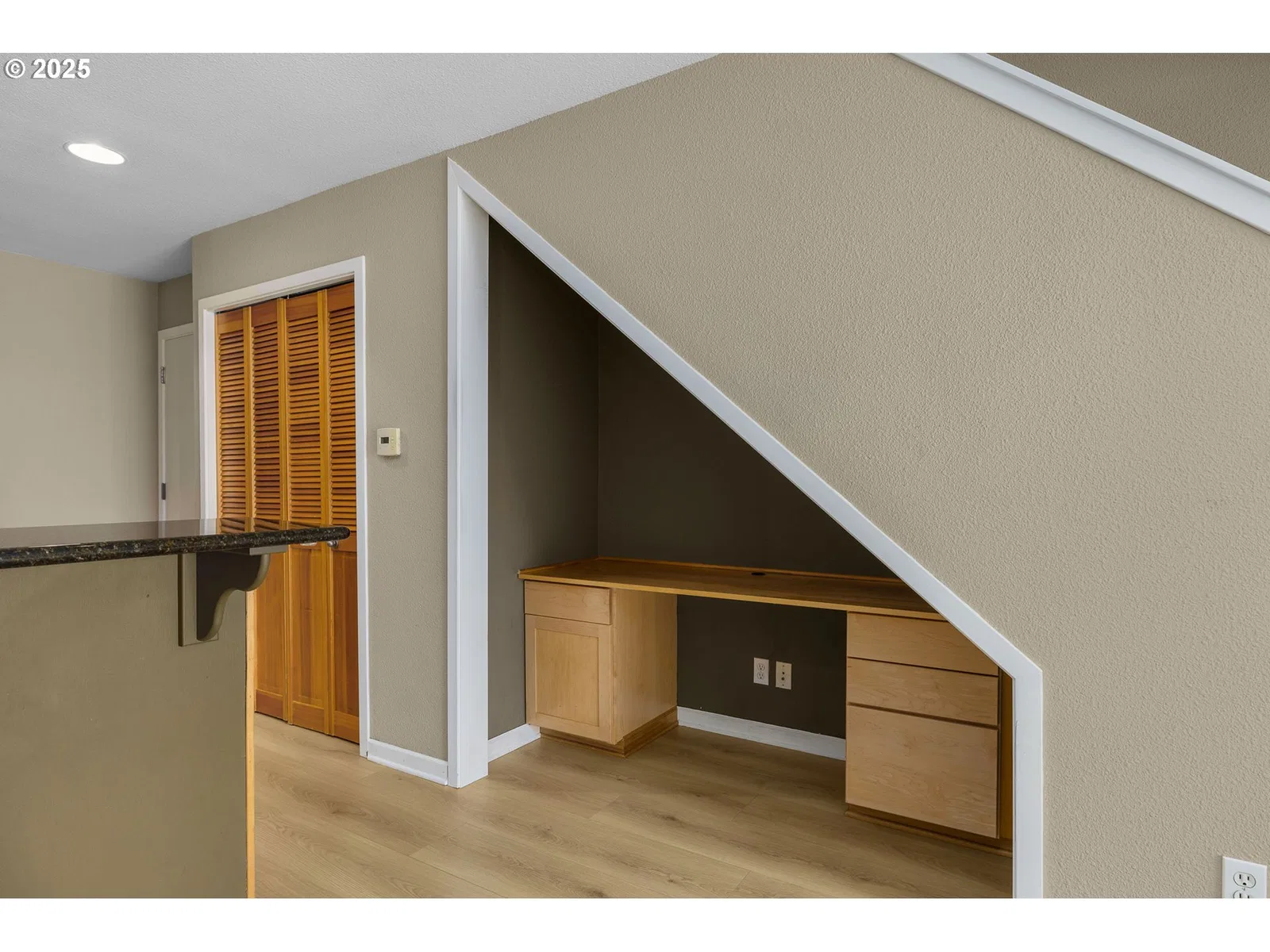 1010 NW Naito Pkwy M15, Portland, OR 97209 — photograph 15