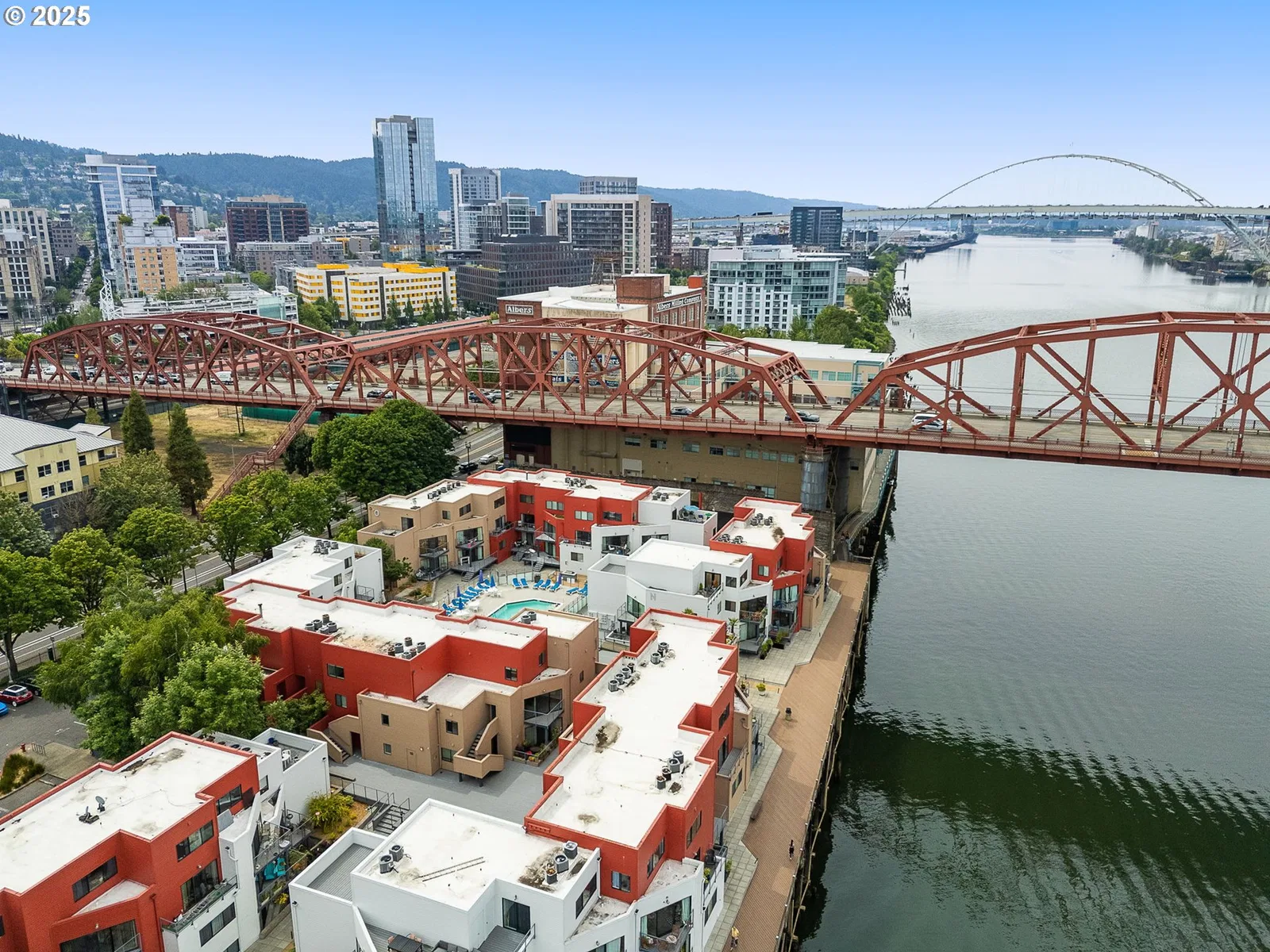 1010 NW Naito Pkwy M15, Portland, OR 97209 — photograph 32
