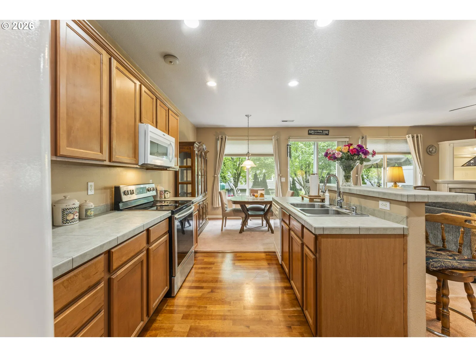 21795 NE Larkspur Ln, Fairview, OR 97024 — photograph 9