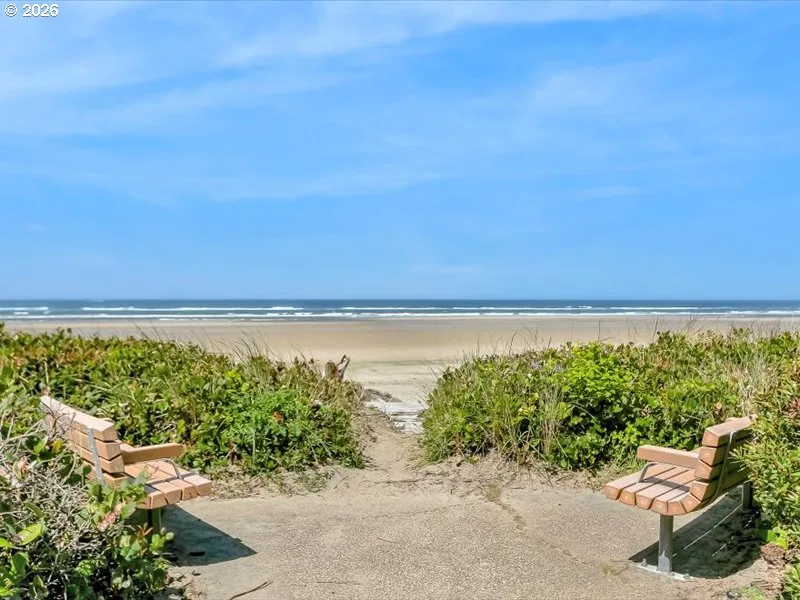 5944 SW Cupola Dr 2, South Beach, OR 97366 — photograph 46