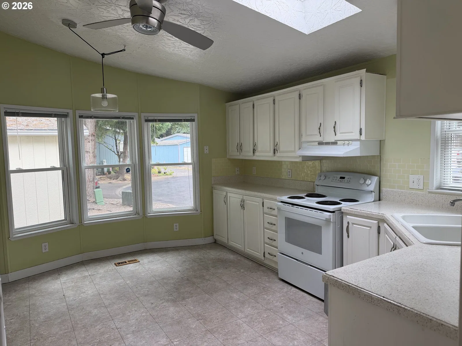 13451 SE Raymond St, Portland, OR 97236 — photograph 11