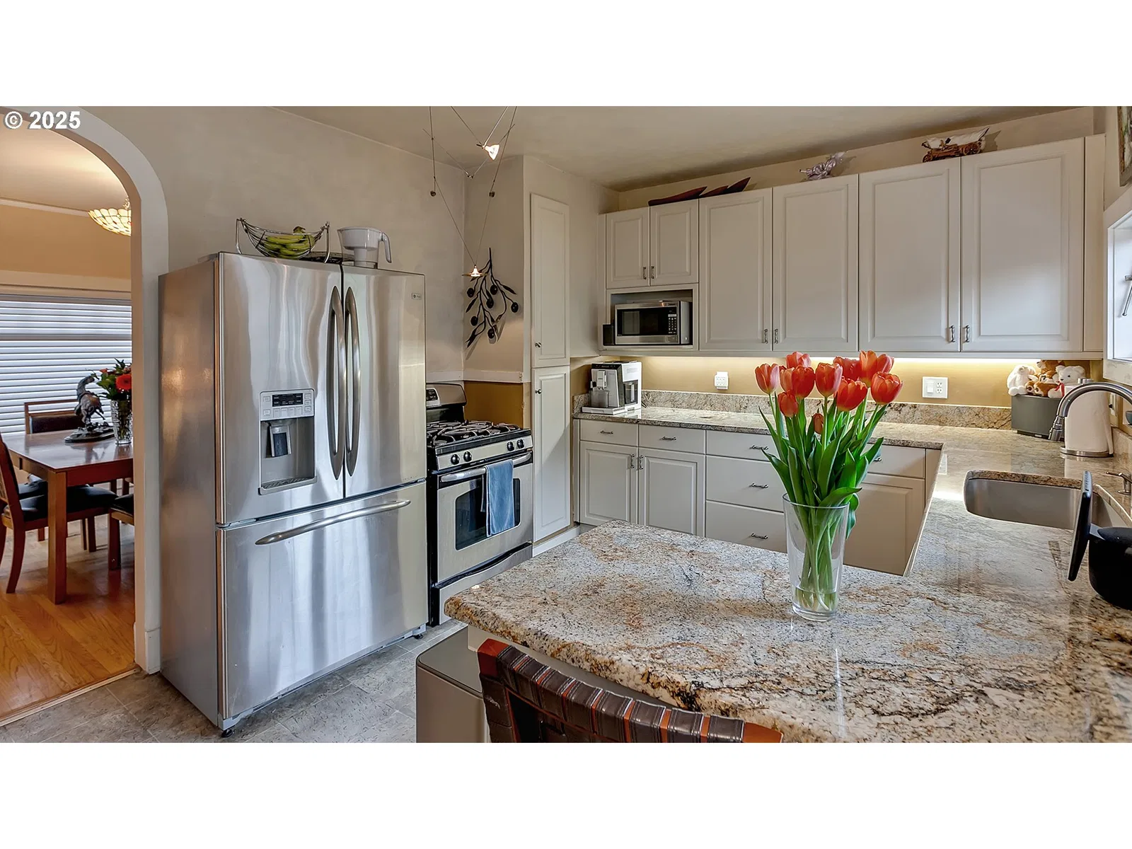 5816 S Corbett Ave, Portland, OR 97239 — photograph 8