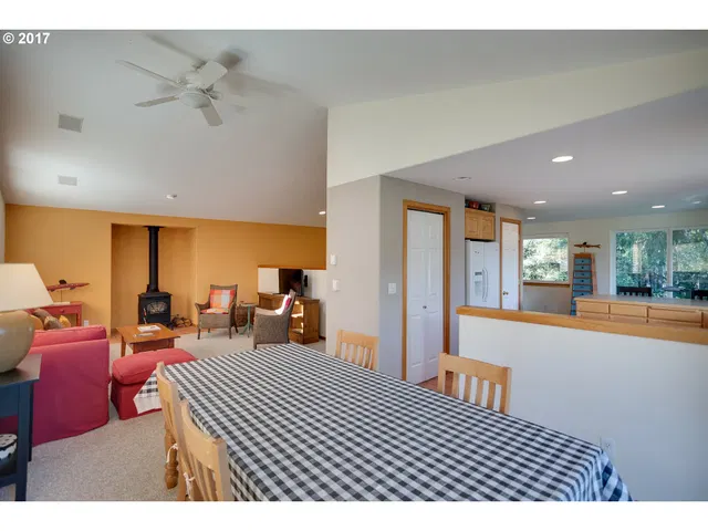 830 Hemlock St, Manzanita, OR 97130 — photograph 8