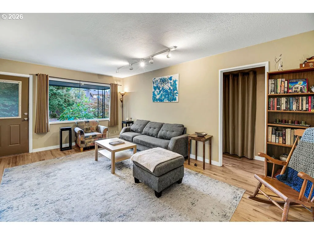 5816 N Maryland Ave, Portland, OR 97217 — photograph 13