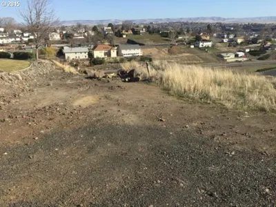 Land at 2262 NW Horn Pl, Pendleton, OR 97801