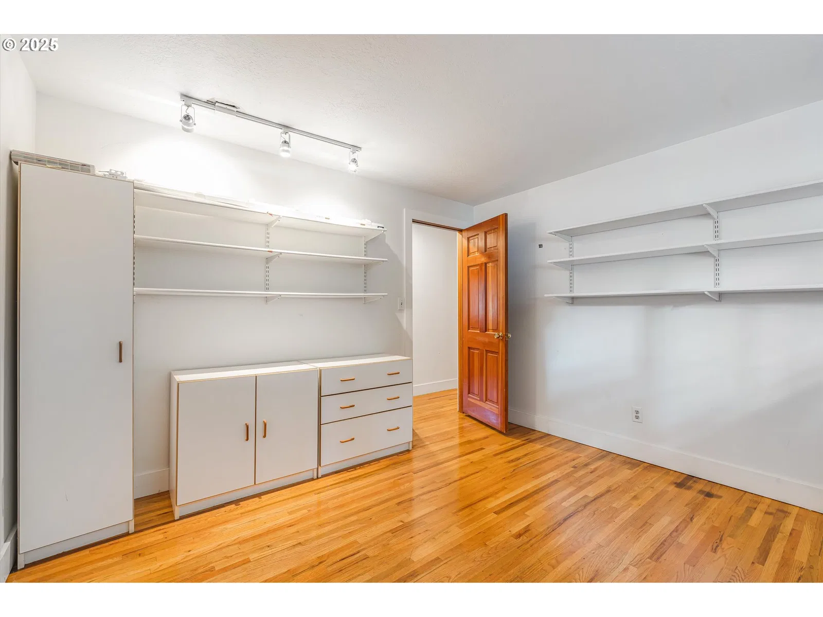 19060 Terry Ave, Lake Oswego, OR 97035 — photograph 19