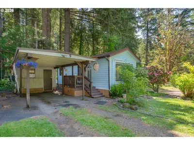 Home at 55636 McKenzie River Dr 9, Blue River, OR 97413