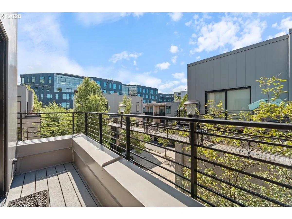2140 NW 16th Ave, Portland, OR 97209 — photograph 24