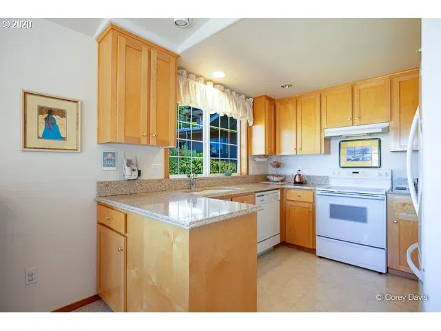 8330 Treasure Rocks Rd, Manzanita, OR 97130 — photograph 12