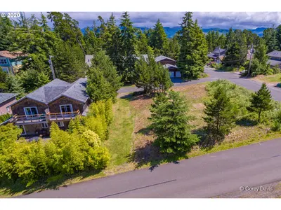 Oak St 2202, Manzanita, OR 97130 — photograph 1
