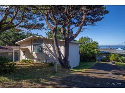 37250 First St, Manzanita, OR 97130 — photograph 1