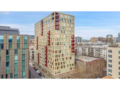 Condominium at 937 NW Glisan St 735, Portland, OR 97209