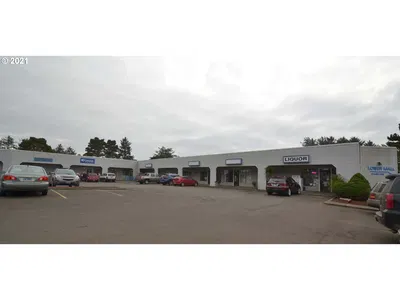 Home at 531 N Hwy 101, Depoe Bay, OR 97341