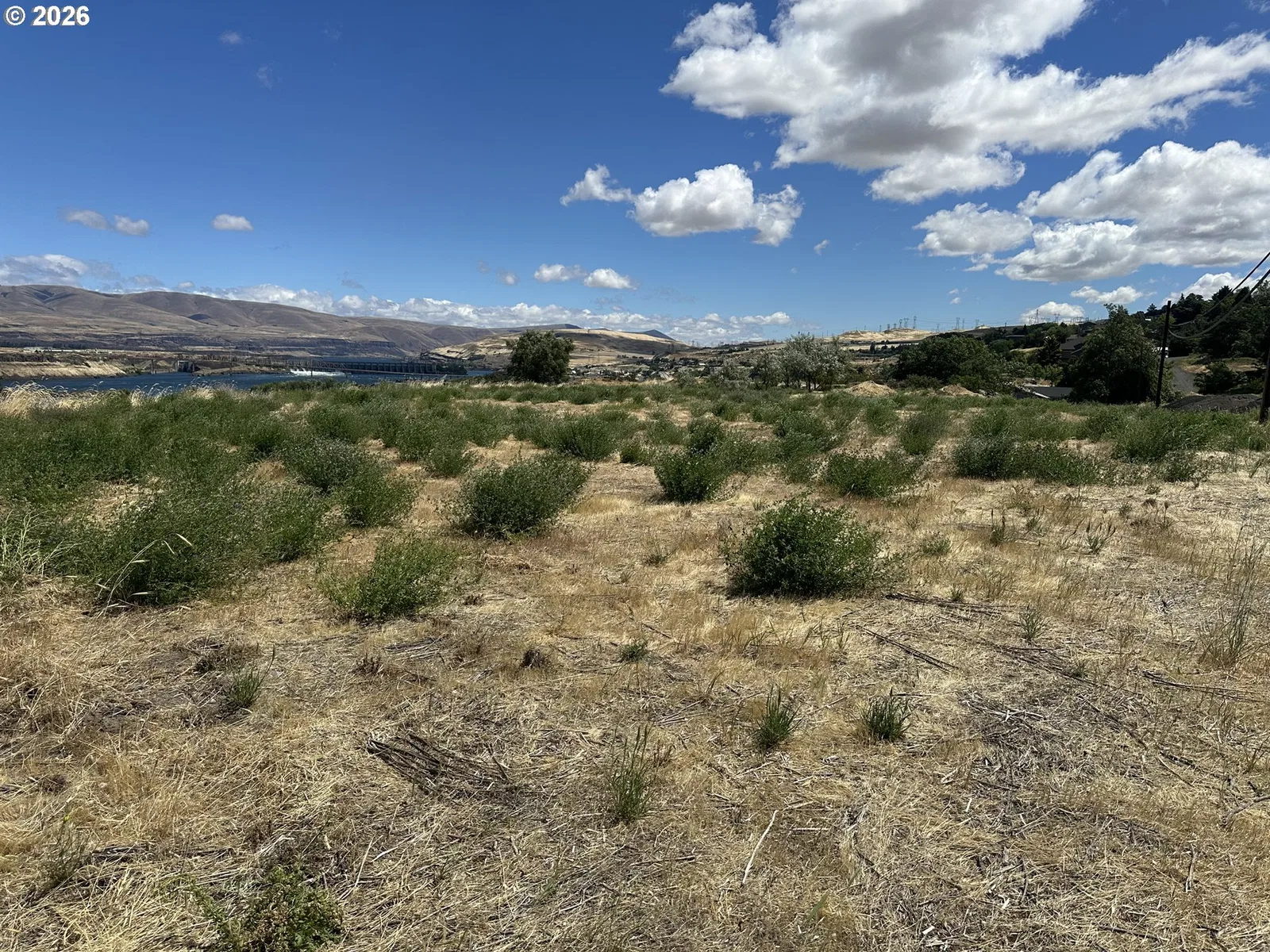 E 9th, The Dalles, OR 97058 — photograph 10