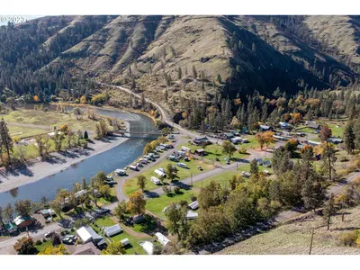 Home at 84578 Bartlett Rd, Enterprise, OR 97828