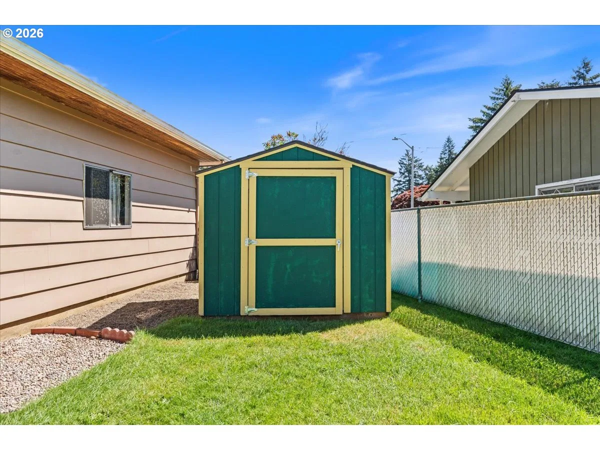 10910 SE Pardee St, Portland, OR 97266 — photograph 40