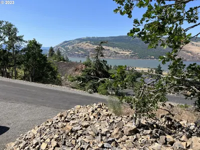 Land at Asher St 36, Mosier, OR 97040