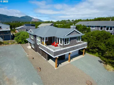 8870 Spindrift Ln, Manzanita, OR 97130 — photograph 1