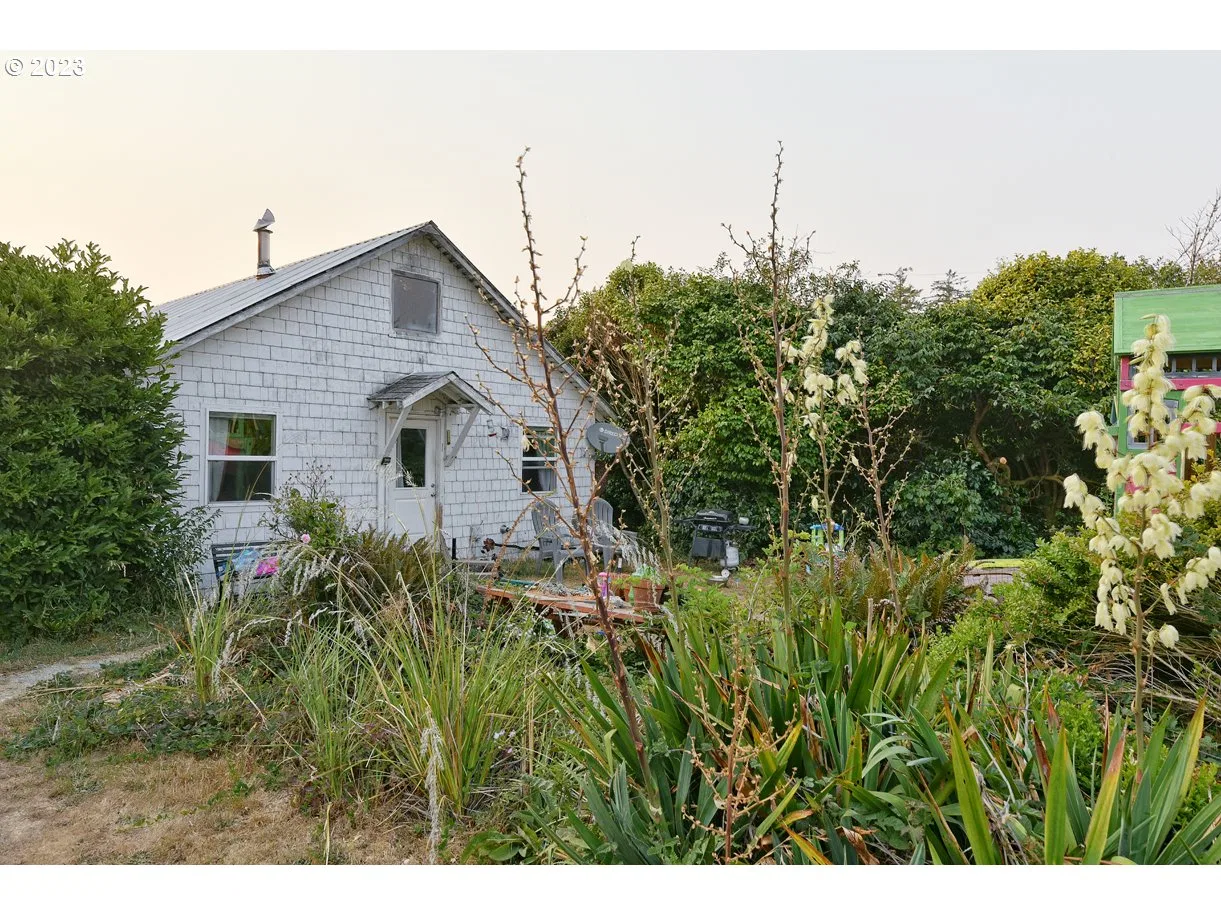 47458 Hwy 101, Langlois, OR 97450 — photograph 12