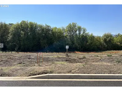 Land at 3047 NW Shadden Dr 59, McMinnville, OR 97128
