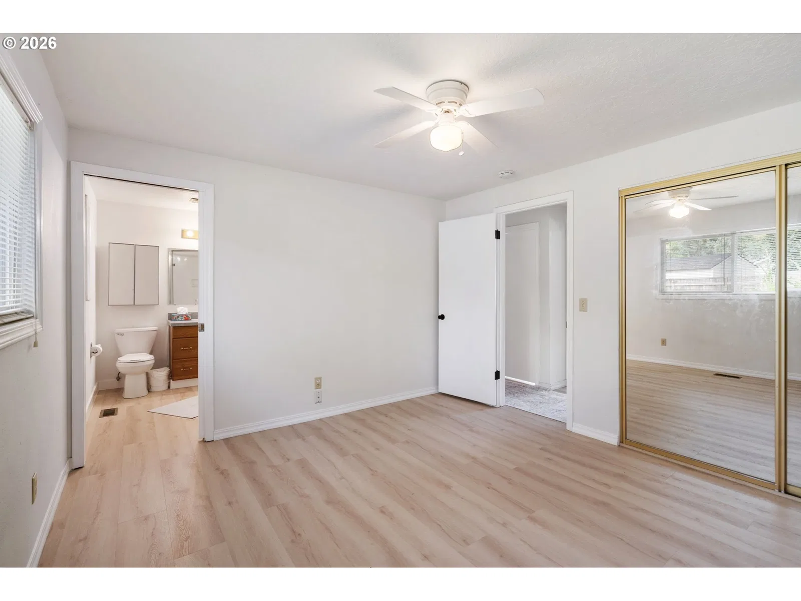 631 SE 215th Ave, Gresham, OR 97030 — photograph 27