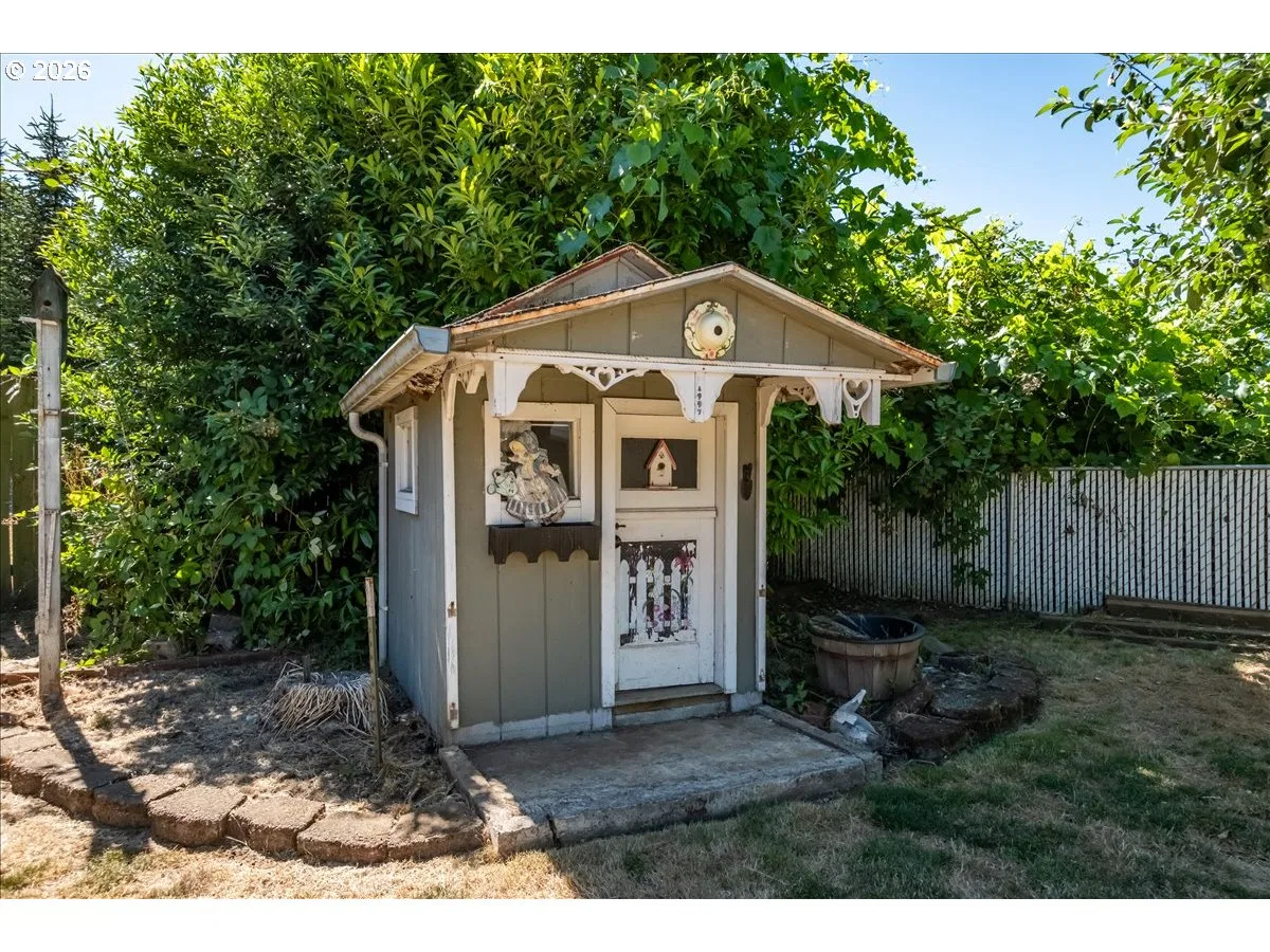 1012 S Water St, Silverton, OR 97381 — photograph 39