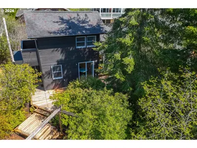 427 Pine Ave, Manzanita, OR 97130 — photograph 1