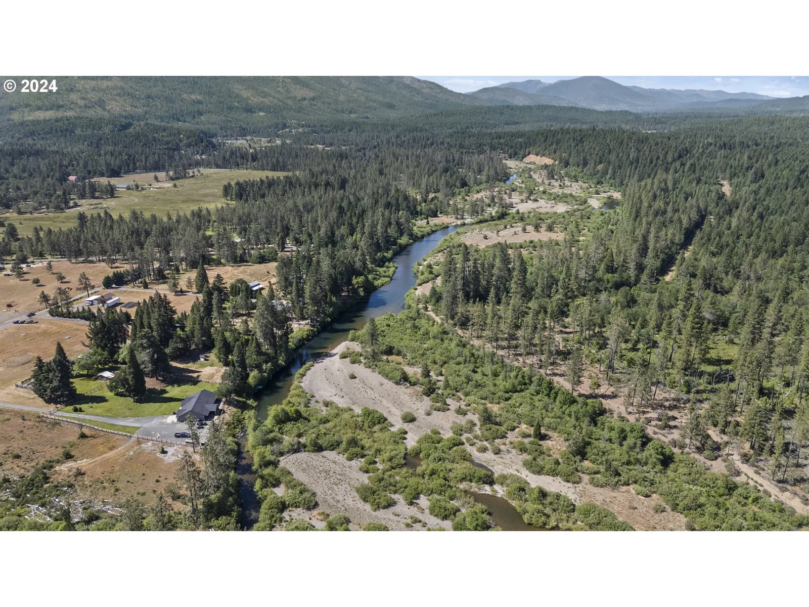 168 Krauss Ln, Cave Junction, OR 97523 — photograph 16