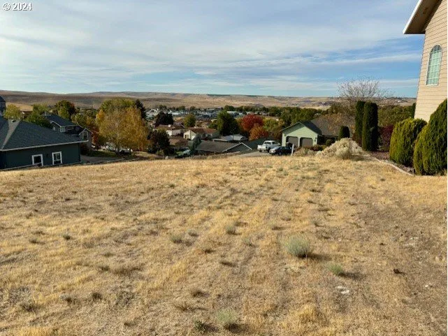SW Quinney Ln, Pendleton, OR 97801 — photograph 8