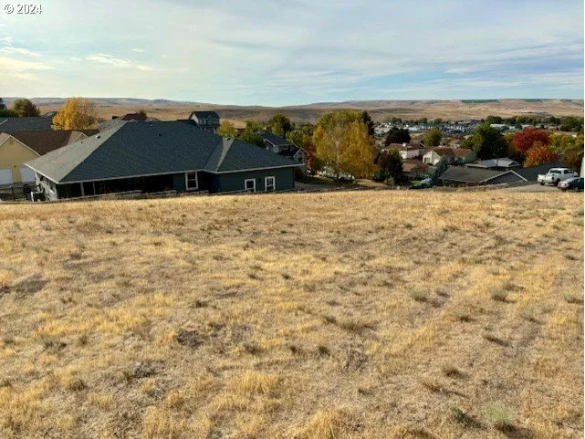 SW Quinney Ln, Pendleton, OR 97801 — photograph 9