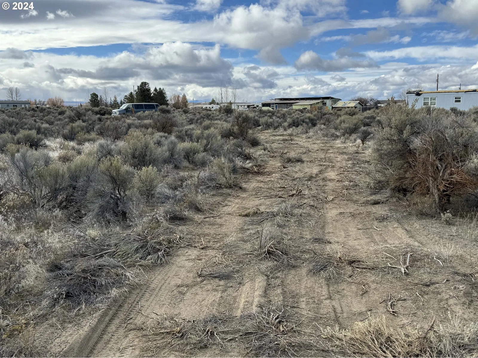 Elm Ln 5500, Christmas Valley, OR 97641 — photograph 6