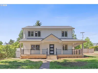 Home at 4686 Cornwall St, West Linn, OR 97068