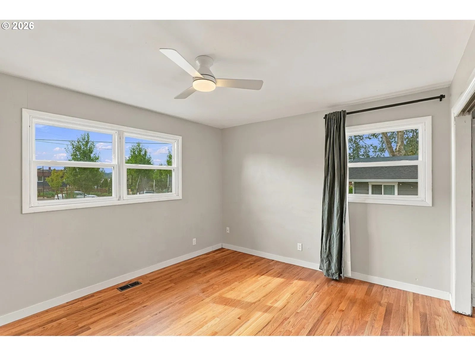 730 E Clarendon St, Gladstone, OR 97027 — photograph 16