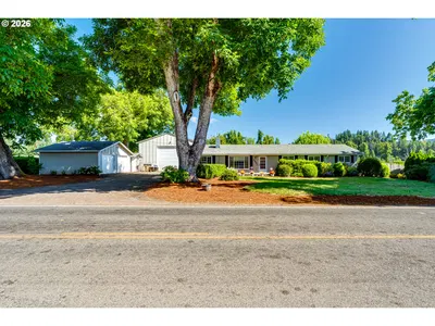 Home at 85950 Edenvale Rd, Pleasant Hill, OR 97455