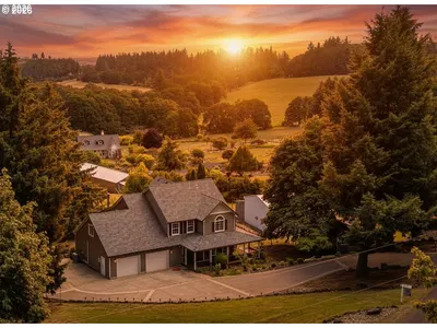 Home at 3955 Sunset Hills Dr, Turner, OR 97392 (Pending)