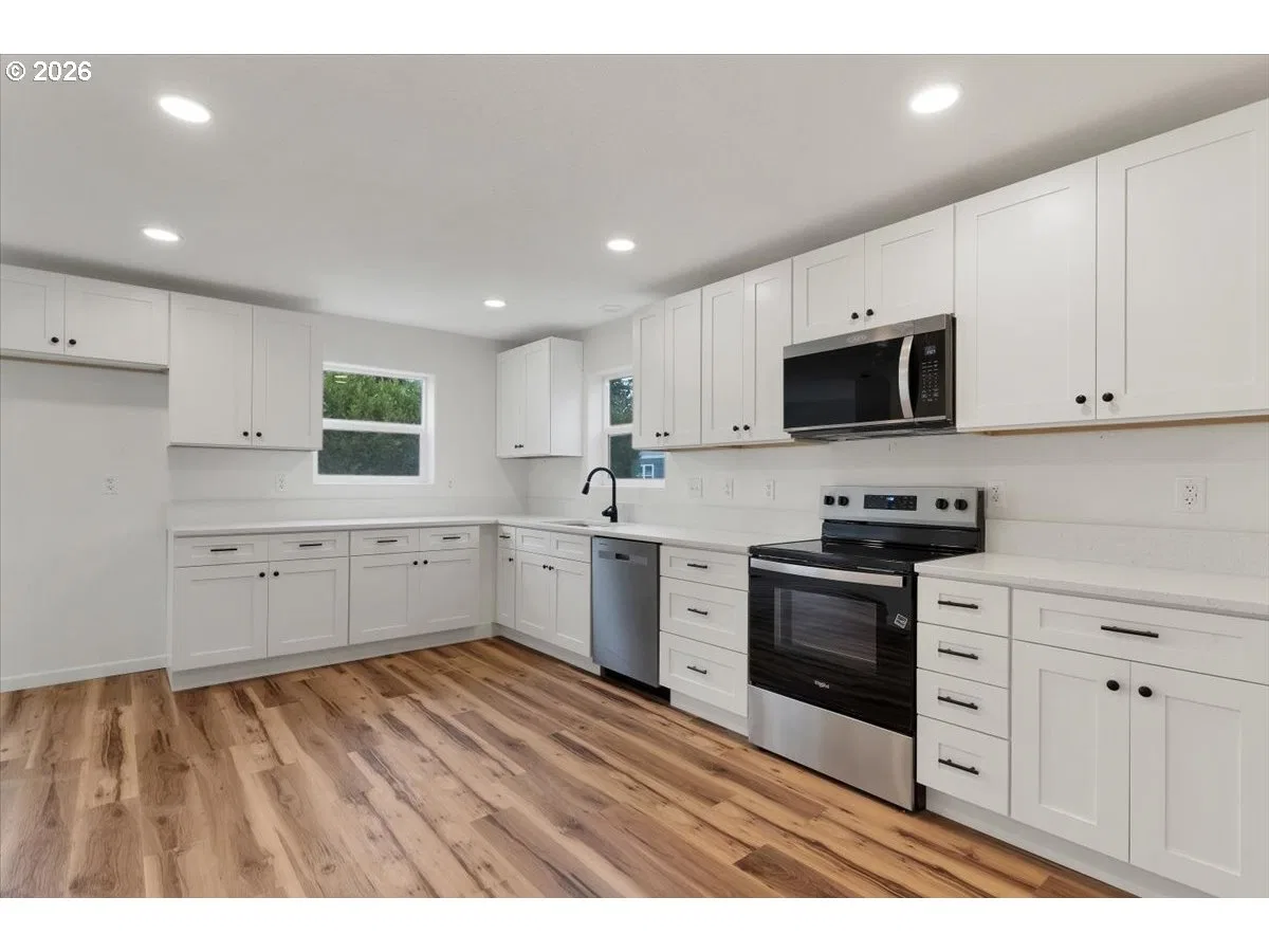 4623 NE Sumner St, Portland, OR 97218 — photograph 12